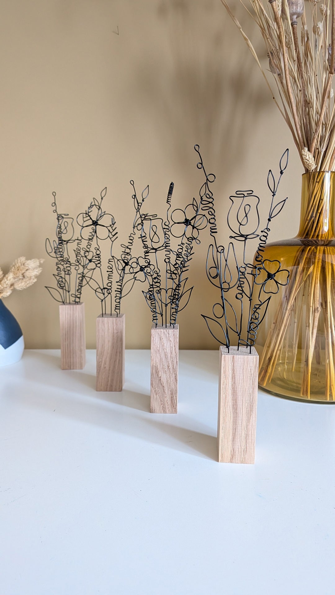 Bouquet éternel personnalisable avec prénoms : noir et bois - L'atelier de Boucle Piquée