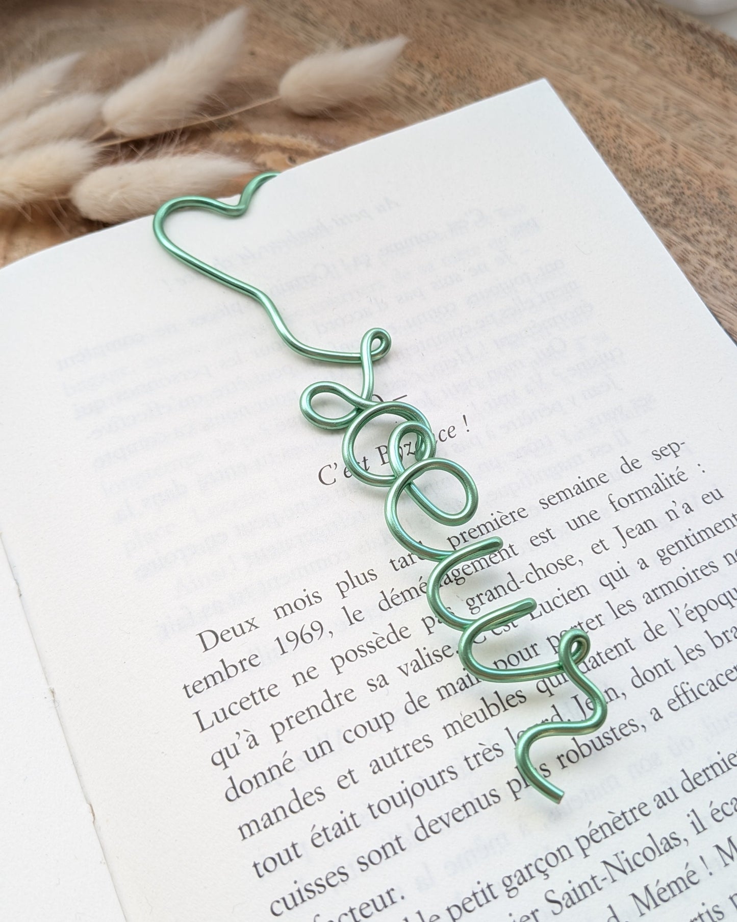 Marque pages personnalisé vert - cadeau unique - L'atelier de Boucle Piquée