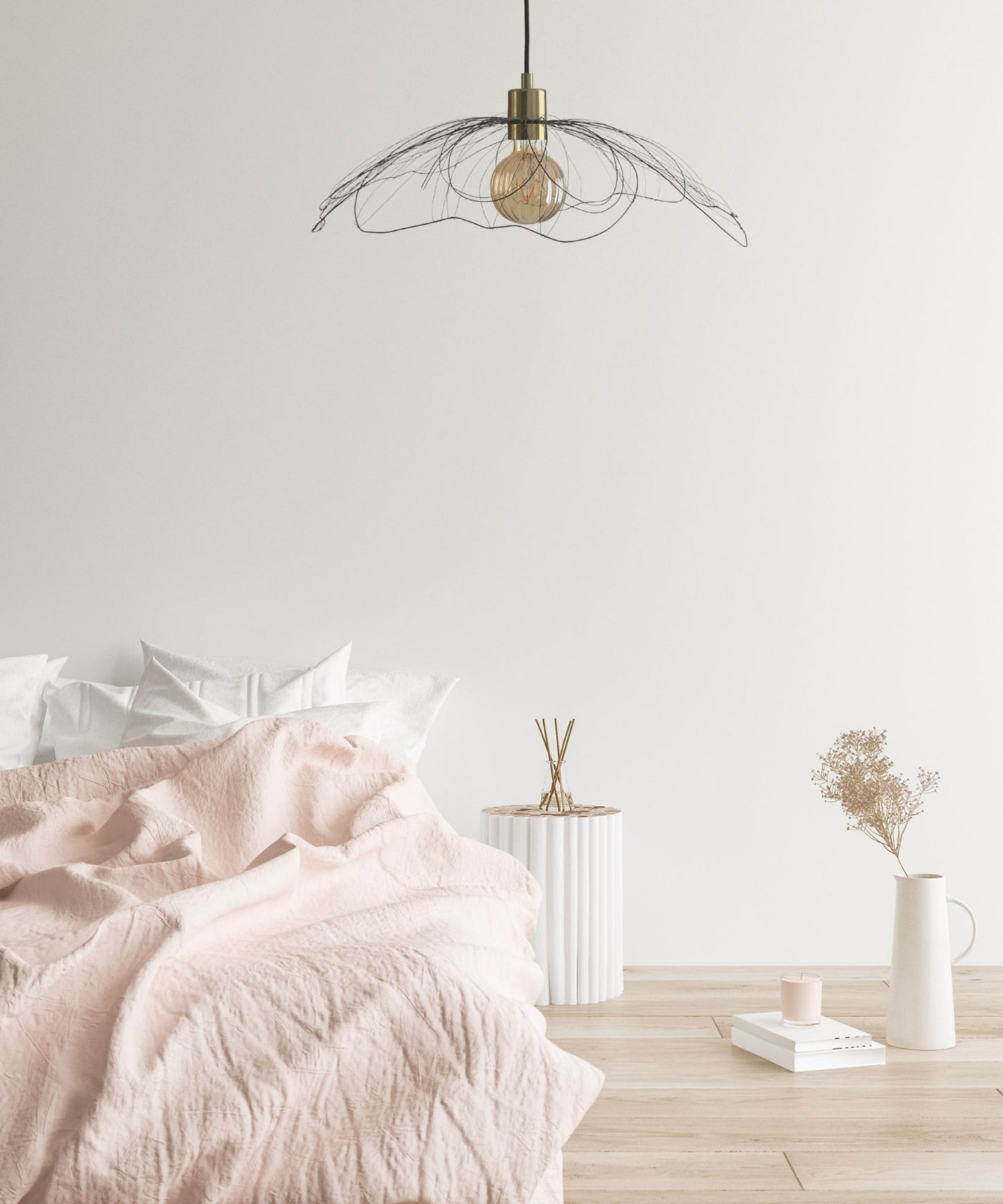 Suspension chambre minimaliste : fleur des champs - L'atelier de Boucle Piquée