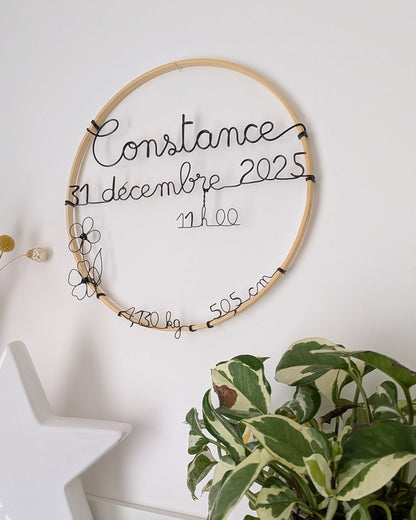 Couronne de naissance personnalisée en fil métallique - L'atelier de Boucle Piquée