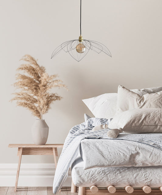 Suspension chambre à coucher : fleur de lotus - L'atelier de Boucle Piquée