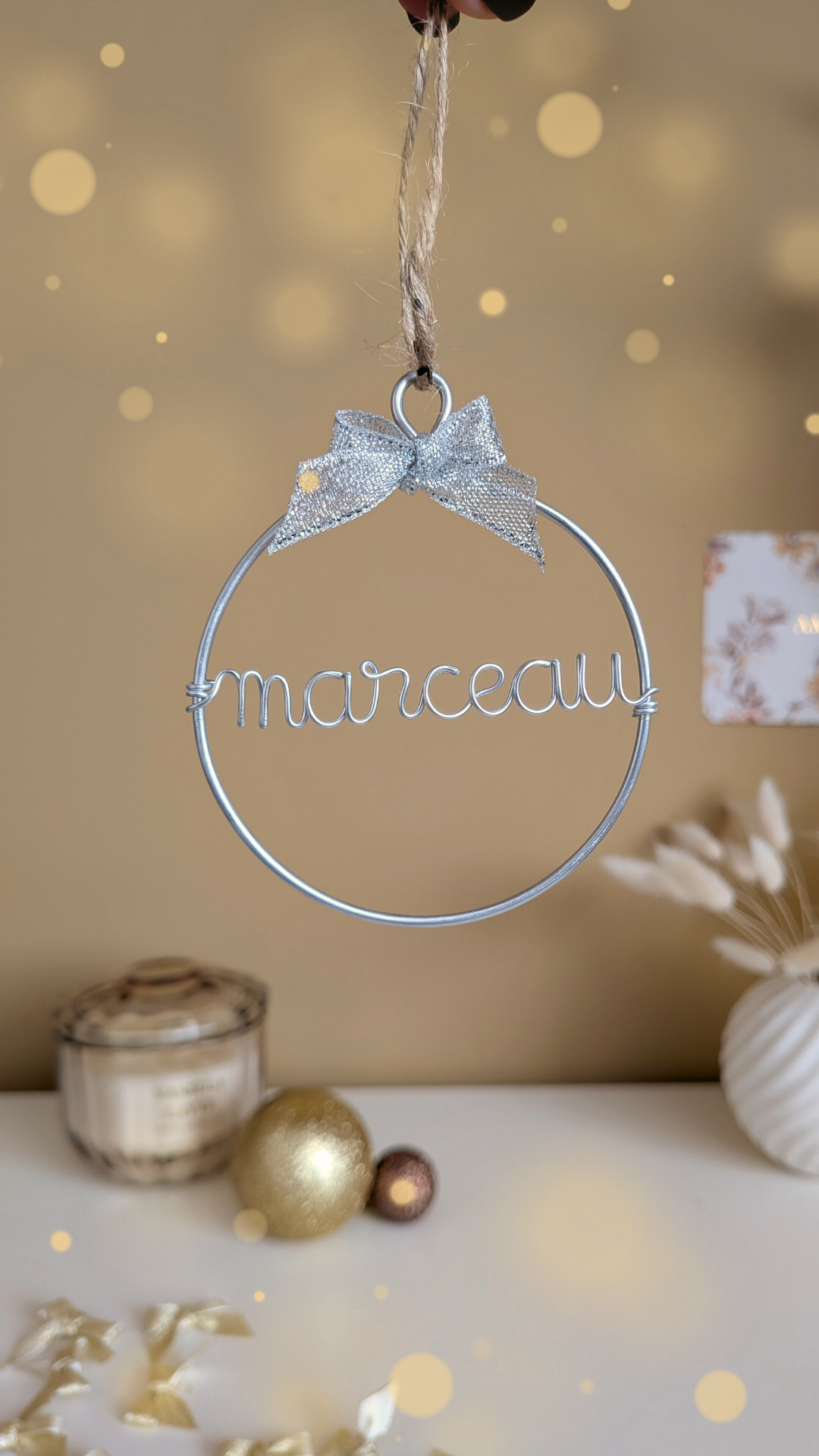 Boule de Noël personnalisée naissance - Argenté - L'atelier de Boucle Piquée