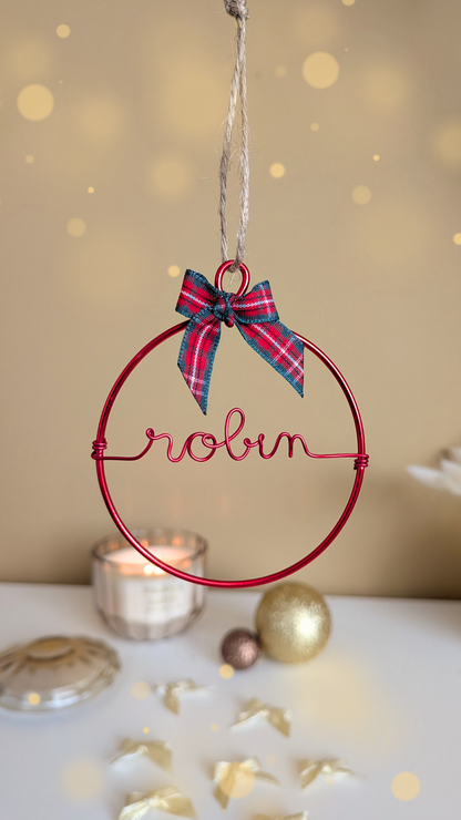 Boule de Noël personnalisée famille - Rouge - L'atelier de Boucle Piquée